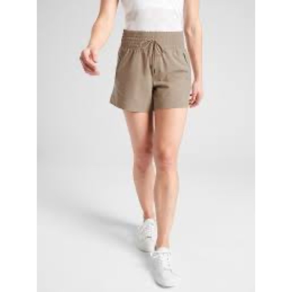 Athleta Women's Tan Shorts